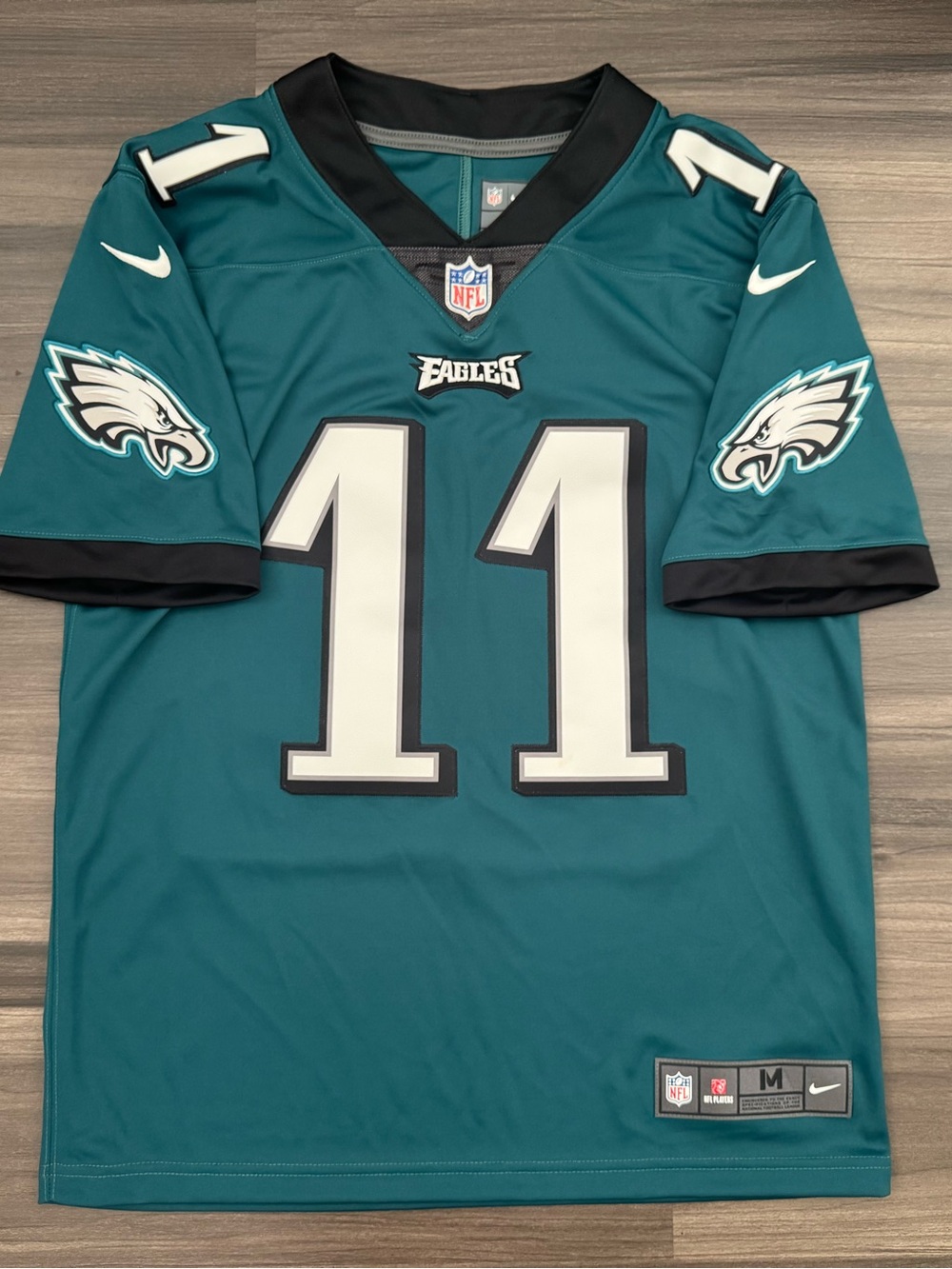 Nike Philadelphia Eagles Carson Wentz #11 NFL Elite Stitched Home Jersey Men M